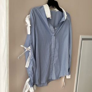 Endless rose pressed shirt with bow sleeves. Size S